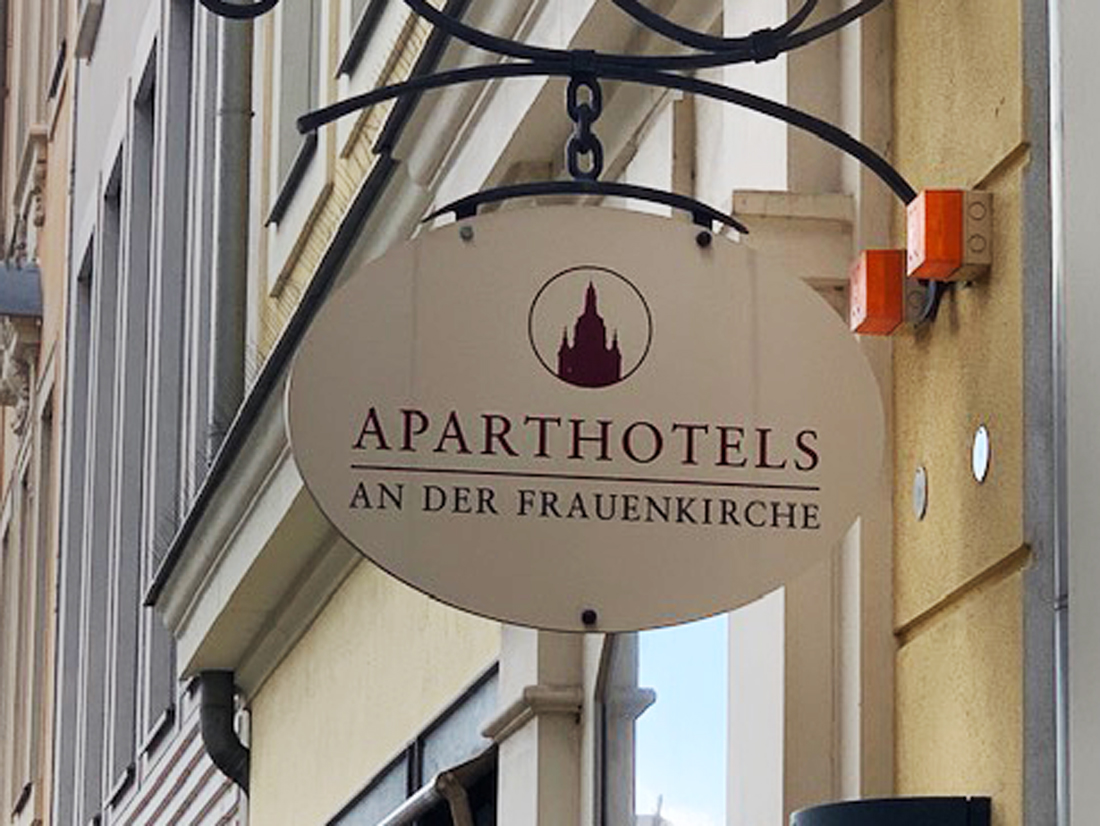 Aussenansicht Aparthotel Neumarkt in Dresden