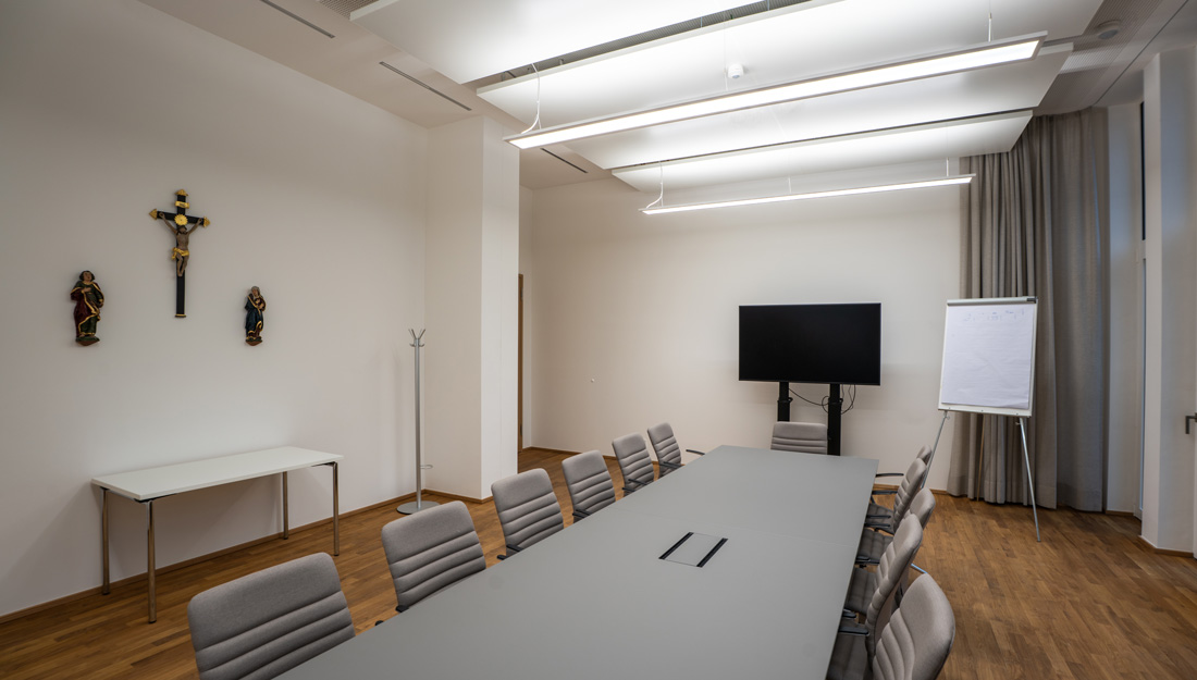 Beratungsraum-groß-Bistum-Dresden-Meissen